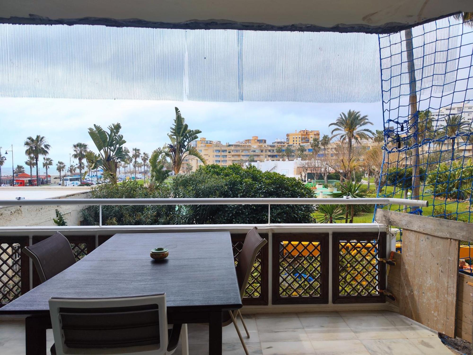 Golf Coast Los Alamos, Primera Linea De Playa Торемолинос Екстериор снимка