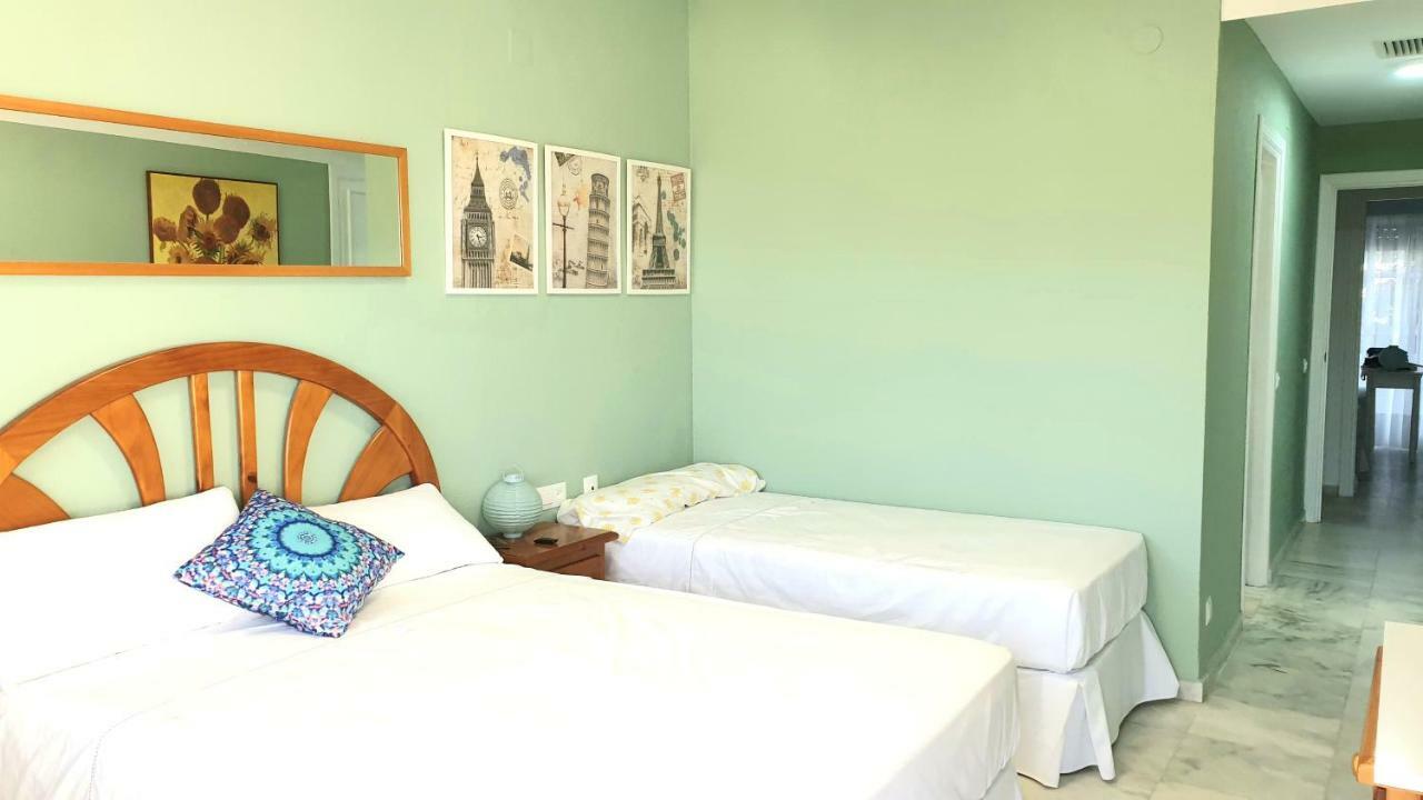 Golf Coast Los Alamos, Primera Linea De Playa Торемолинос Екстериор снимка