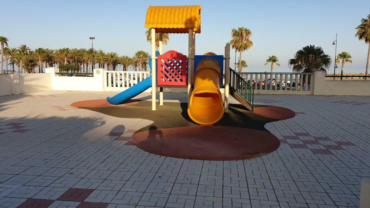 Golf Coast Los Alamos, Primera Linea De Playa Торемолинос Екстериор снимка
