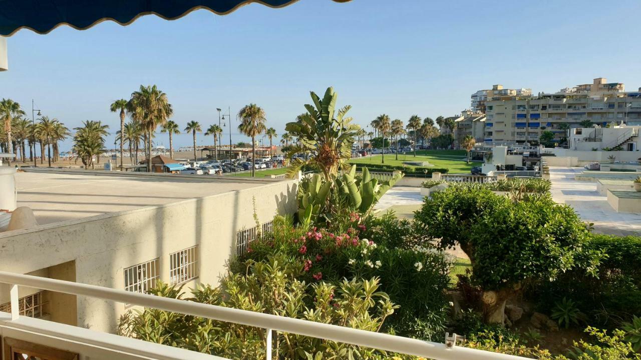 Golf Coast Los Alamos, Primera Linea De Playa Торемолинос Екстериор снимка